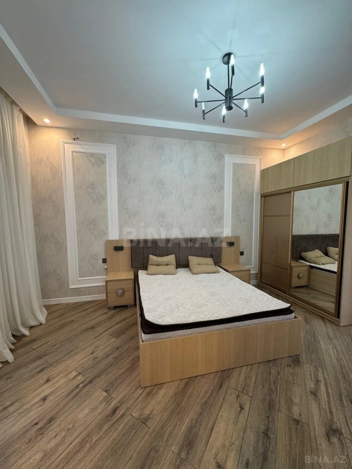 Satılır 4 otaqlı həyət evi 200 m²