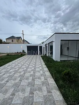 Satılır 4 otaqlı həyət evi 200 m²
