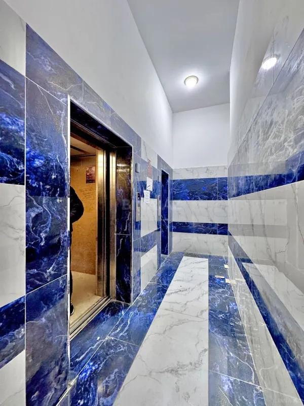 Satılır 3 otaqlı mənzil 123 m²