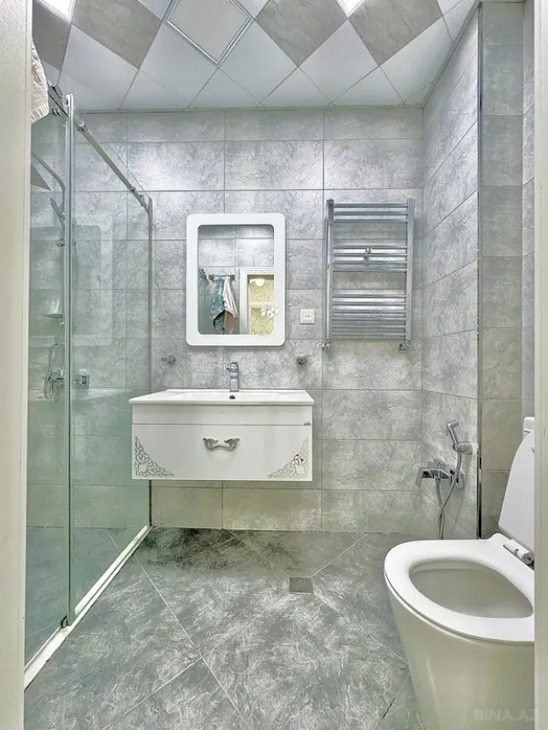 Satılır 3 otaqlı mənzil 123 m²