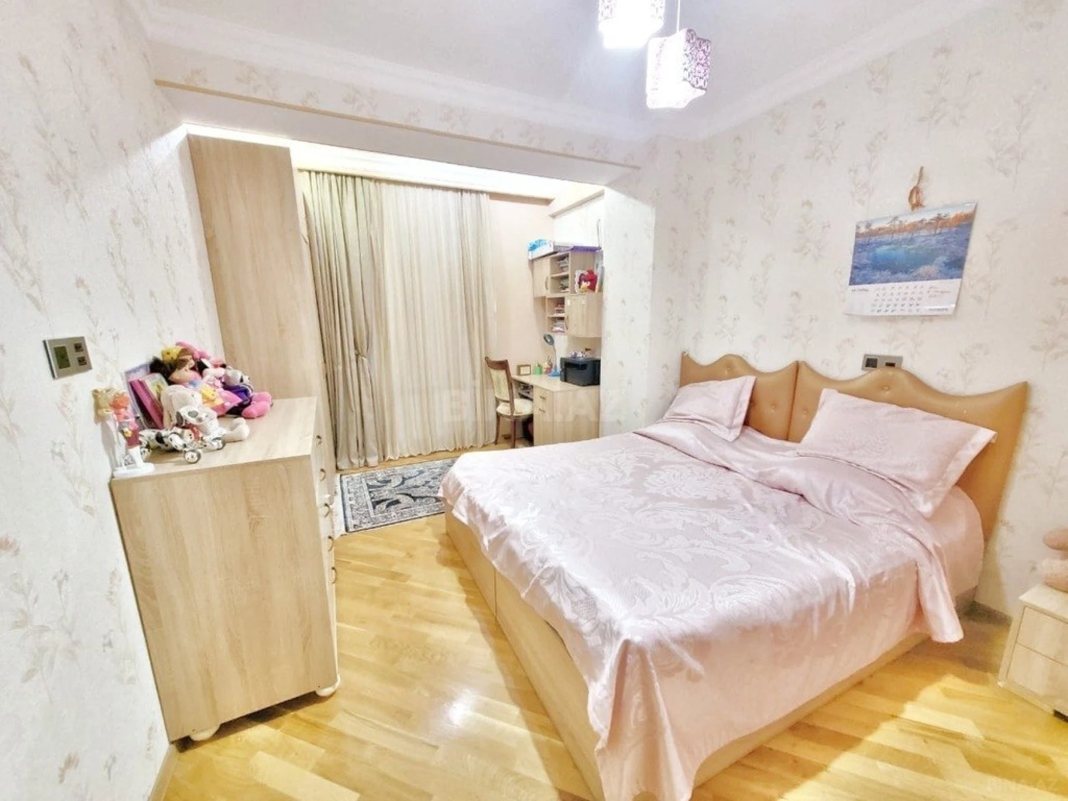Satılır 3 otaqlı mənzil 110 m²