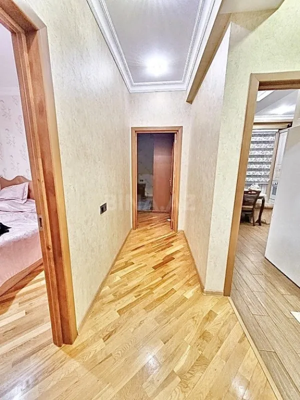 Satılır 3 otaqlı mənzil 110 m²