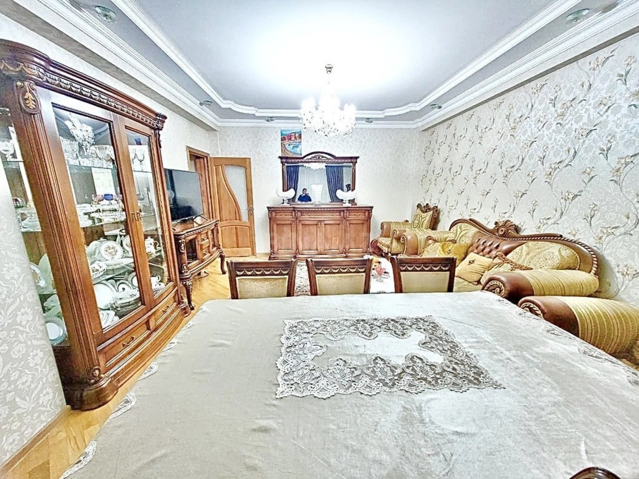 Satılır 3 otaqlı mənzil 110 m²