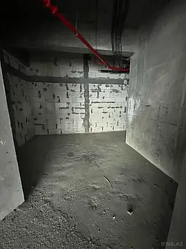 Satılır 4 otaqlı mənzil 240 m²