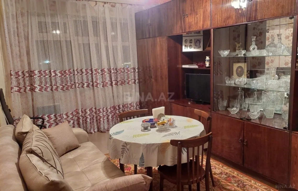 Satılır 2 otaqlı mənzil 65 m²