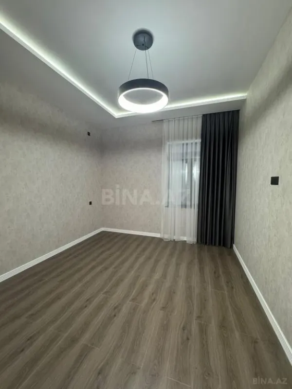 Satılır 4 otaqlı həyət evi 200 m²