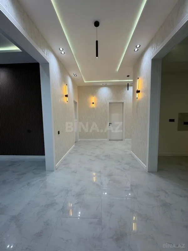 Satılır 4 otaqlı həyət evi 200 m²
