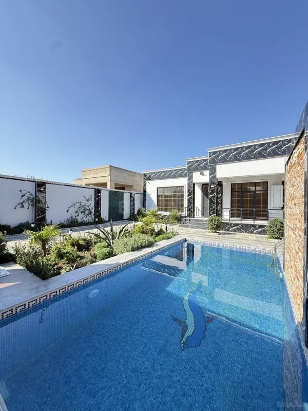 Satılır 4 otaqlı həyət evi 155 m²