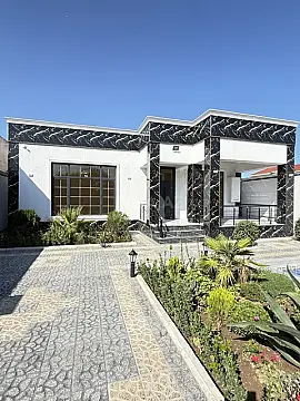 Satılır 4 otaqlı həyət evi 155 m²