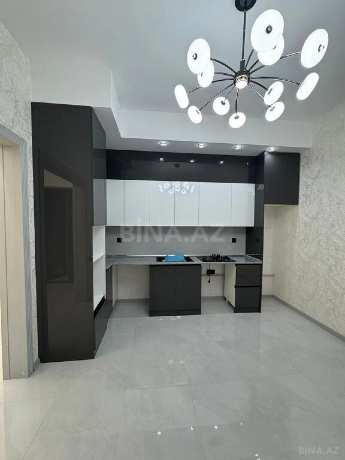 Satılır 4 otaqlı həyət evi 140 m²