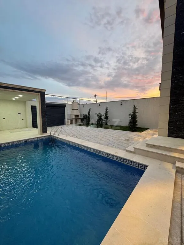 Satılır 4 otaqlı həyət evi 140 m²
