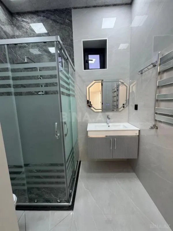 Satılır 4 otaqlı həyət evi 140 m²