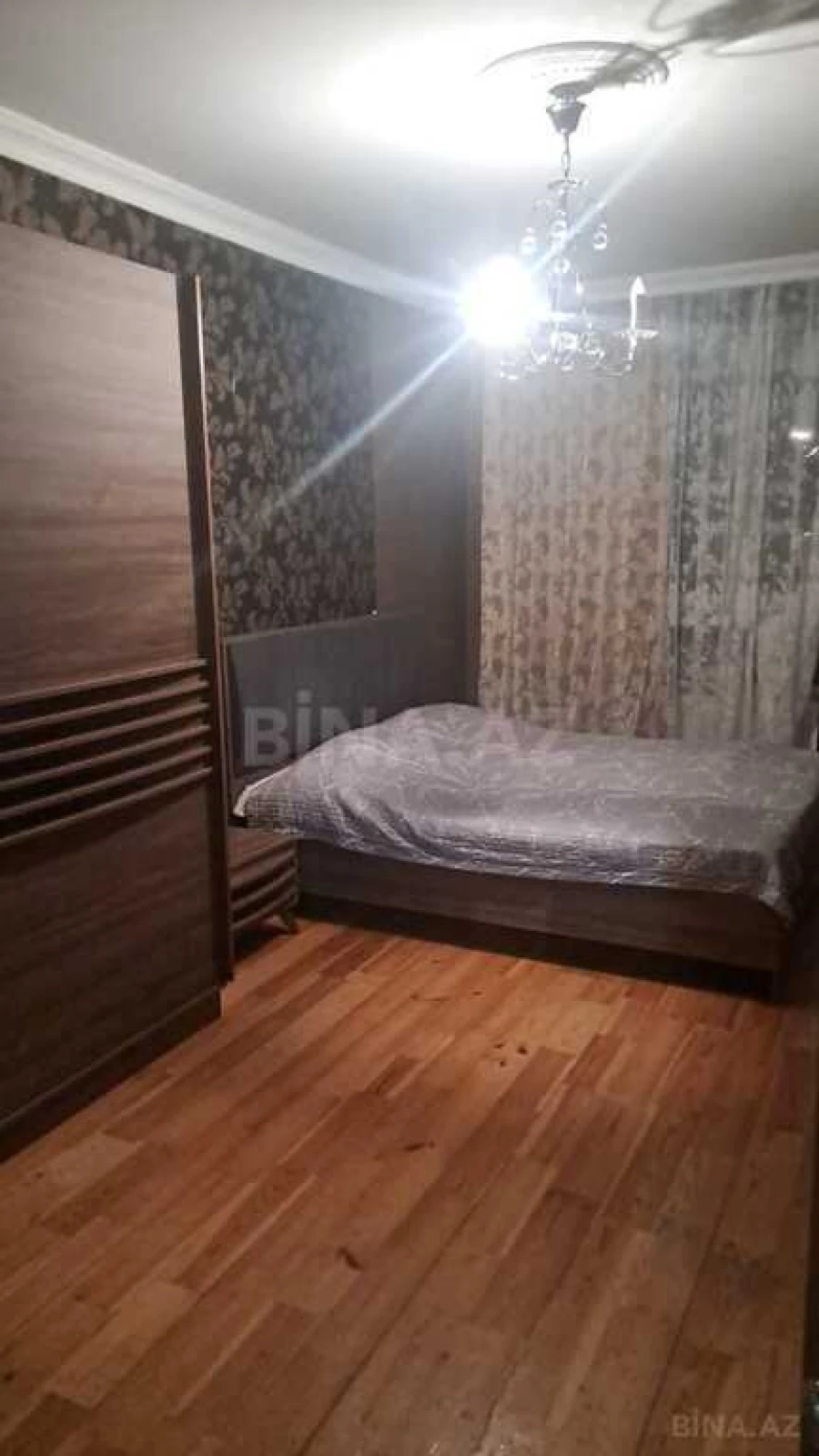 Satılır 4 otaqlı mənzil 100 m²