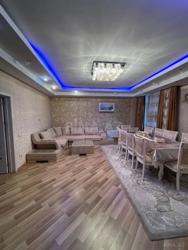 Satılır 4 otaqlı mənzil 118 m²