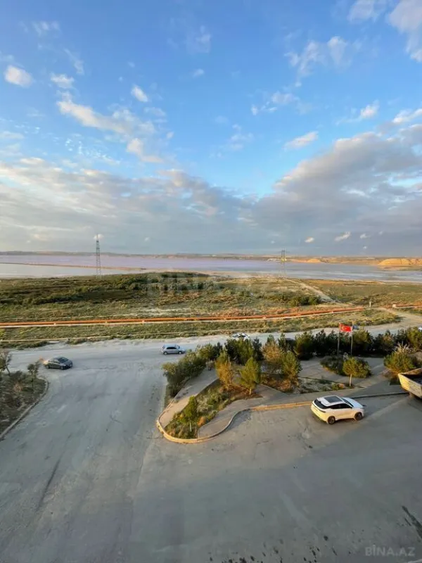 Satılır 4 otaqlı mənzil 118 m²