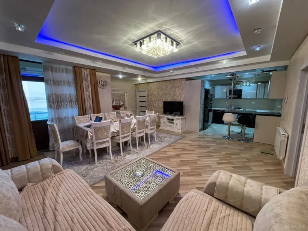 Satılır 4 otaqlı mənzil 118 m²