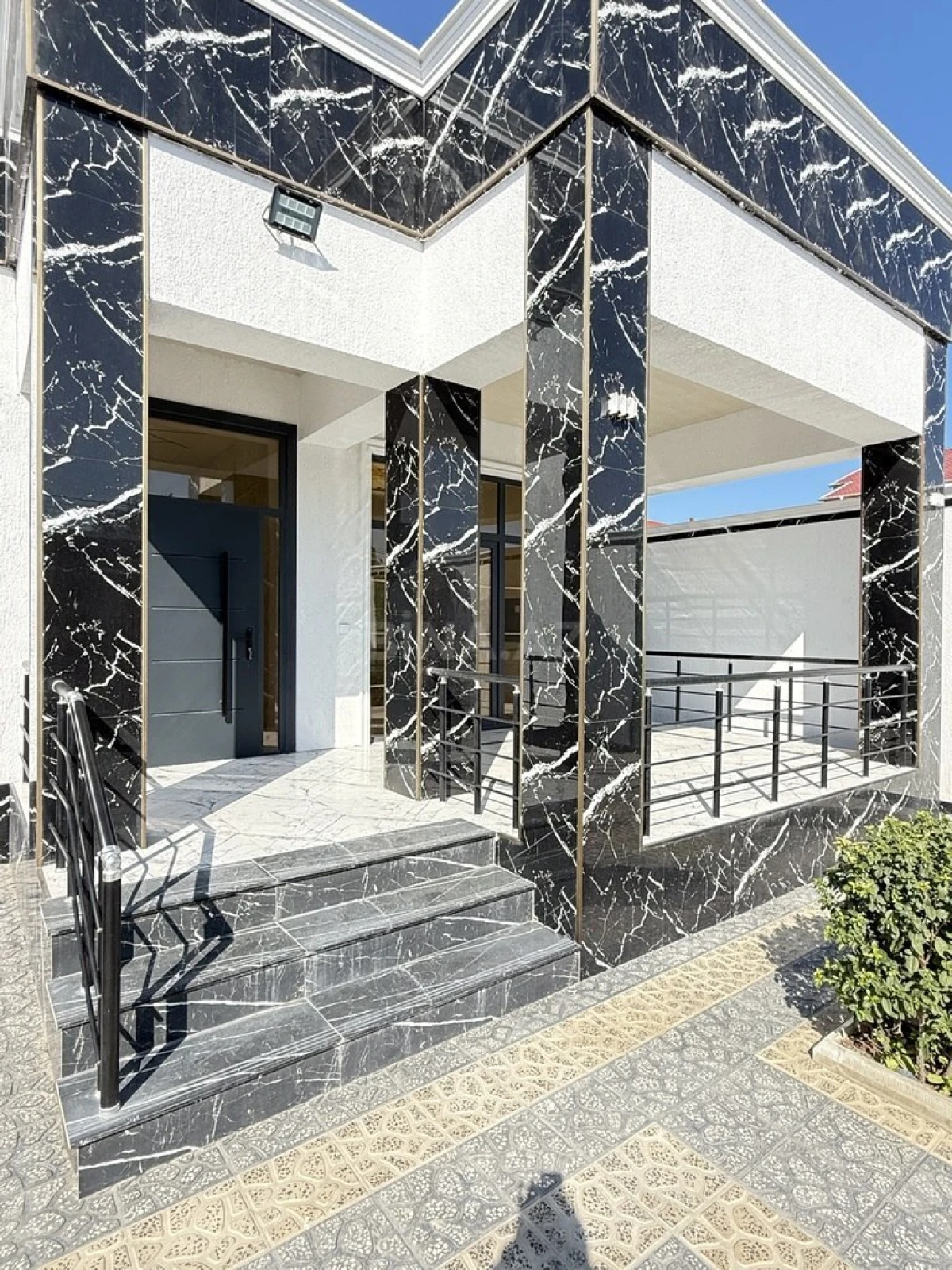 Satılır 4 otaqlı həyət evi 155 m²