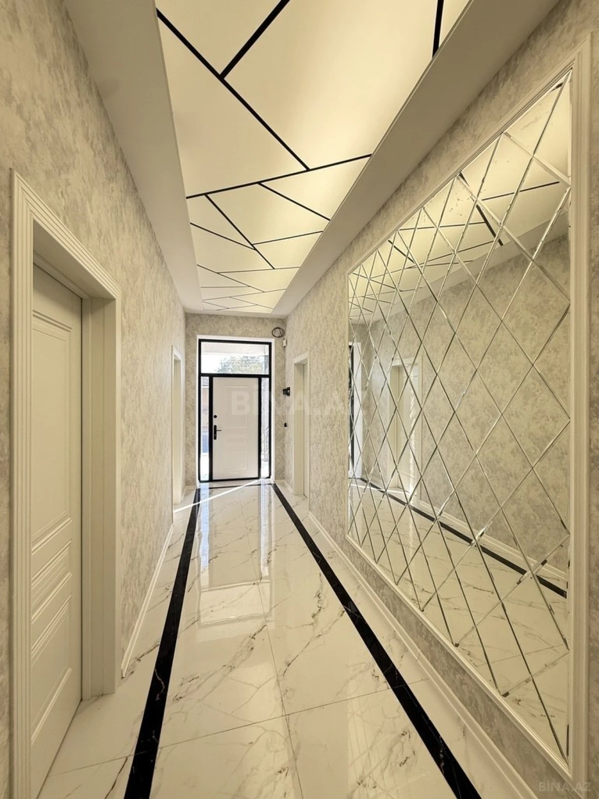 Satılır 4 otaqlı həyət evi 155 m²