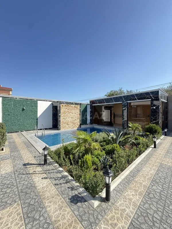 Satılır 4 otaqlı həyət evi 155 m²