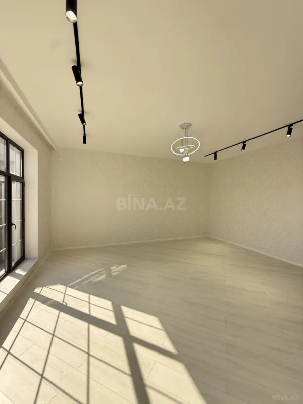 Satılır 4 otaqlı həyət evi 155 m²