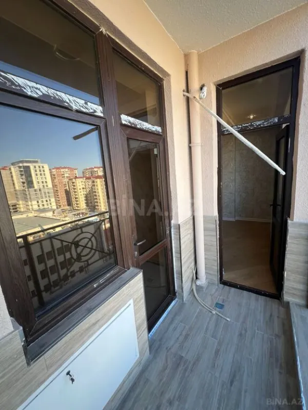 Satılır 3 otaqlı mənzil 151 m²
