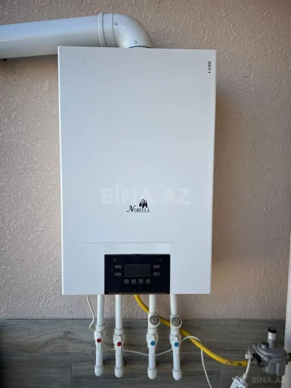 Satılır 3 otaqlı mənzil 151 m²