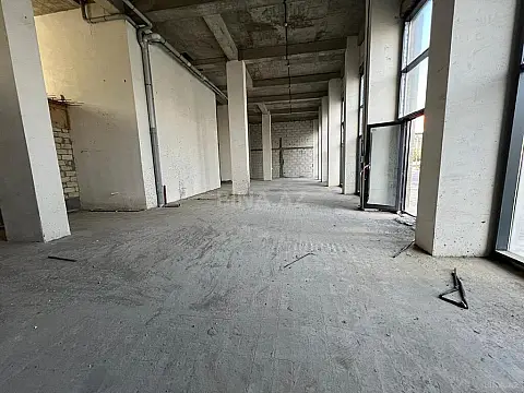 Satılır obyekt 326 m²