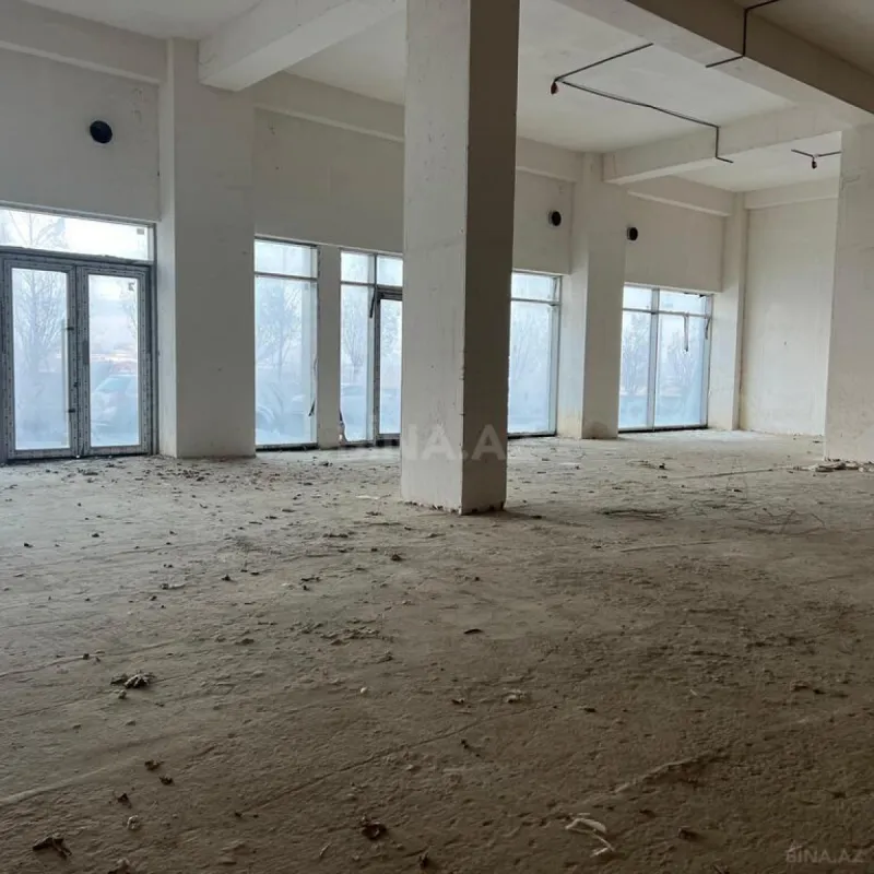 Satılır obyekt 326 m²
