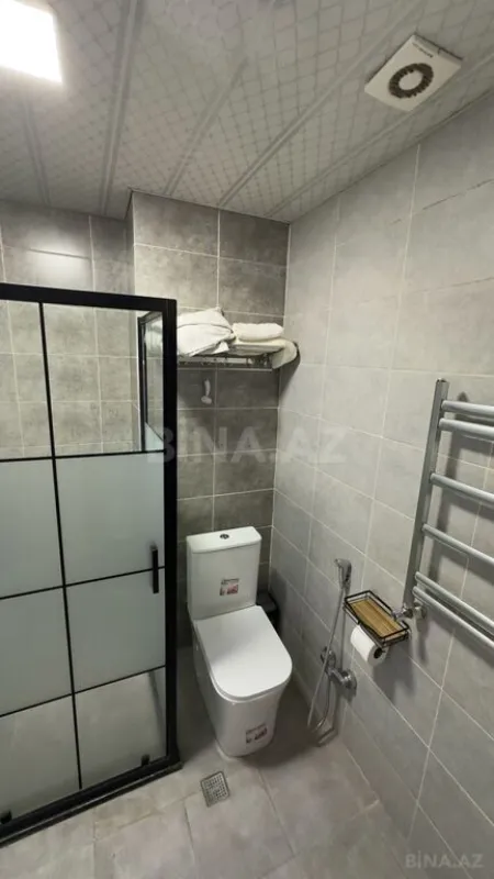 Satılır 3 otaqlı mənzil 130 m²