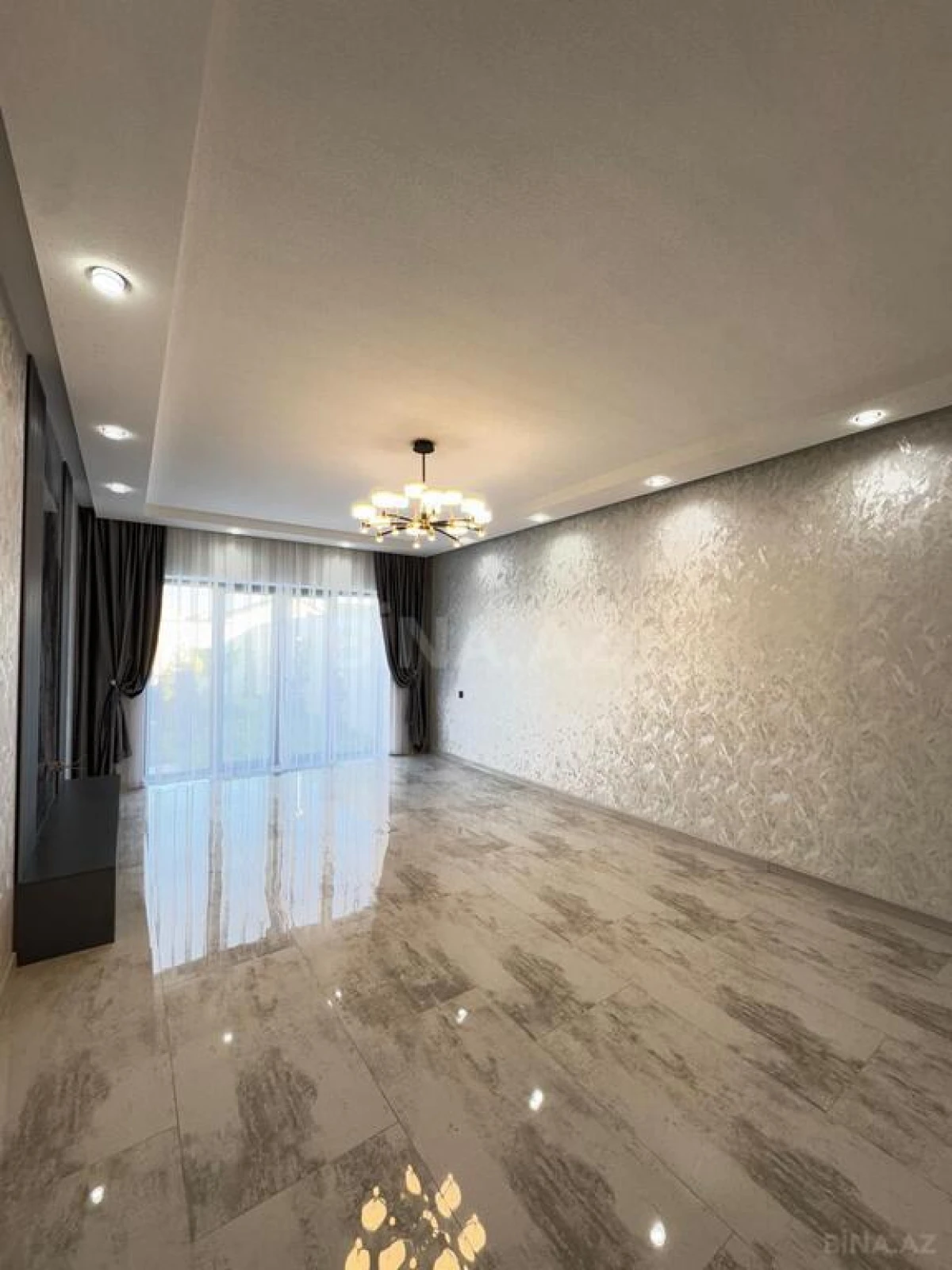 Satılır 4 otaqlı həyət evi 190 m²