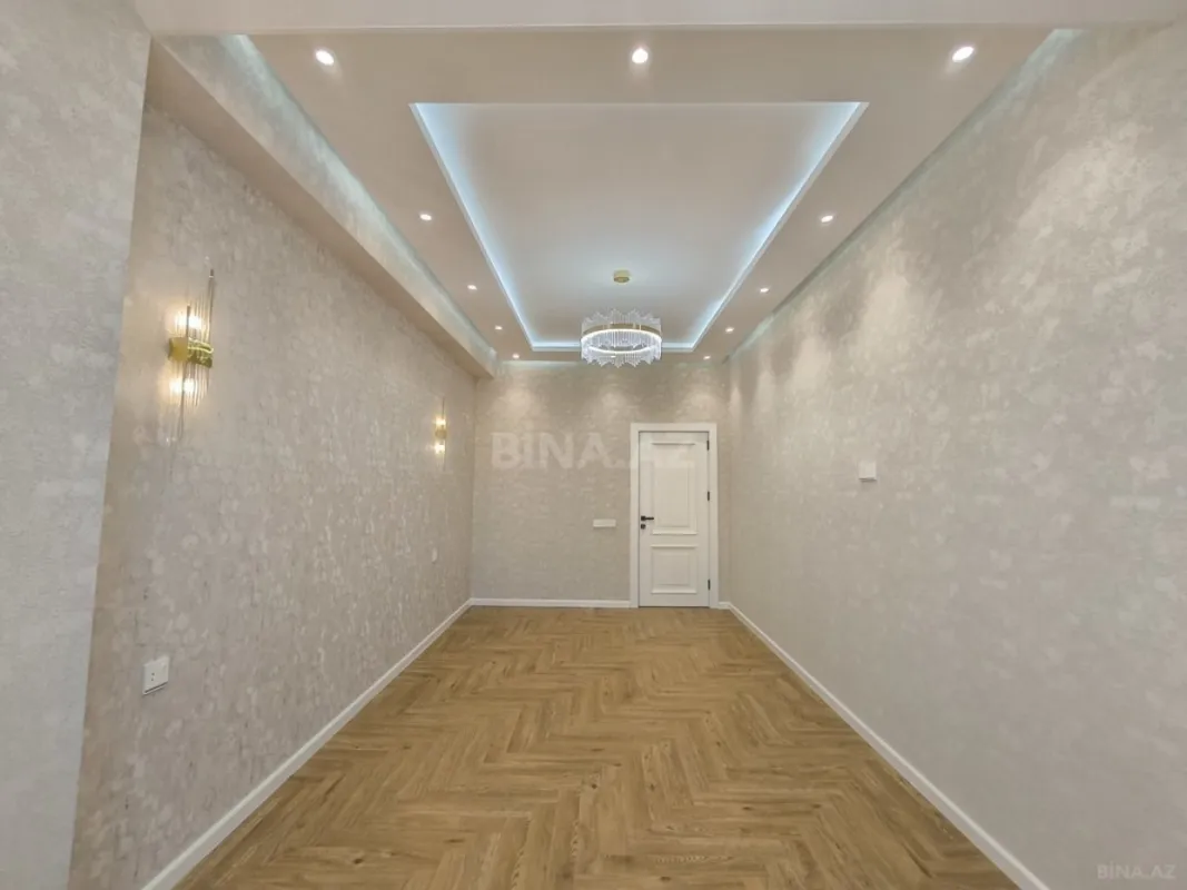 Satılır 3 otaqlı mənzil 130 m²