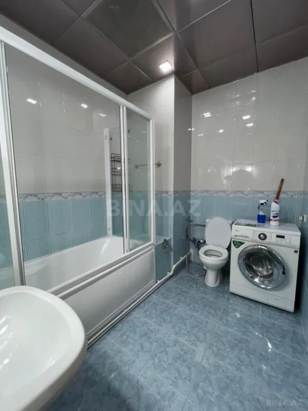 Satılır 4 otaqlı mənzil 210 m²