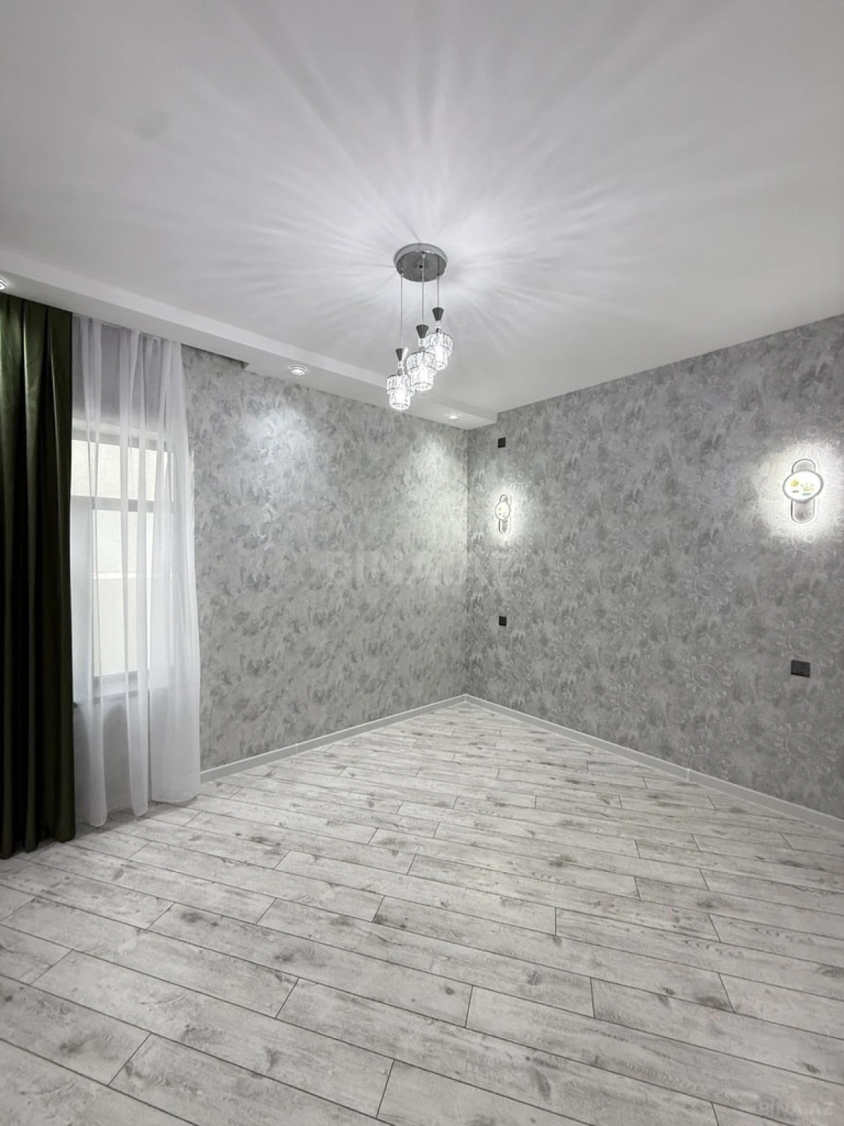 Satılır 4 otaqlı həyət evi 155 m²