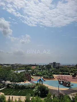 Satılır 4 otaqlı mənzil 185 m²