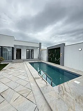 Satılır 4 otaqlı həyət evi 155 m²