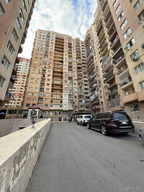 Satılır 2 otaqlı mənzil 65 m²