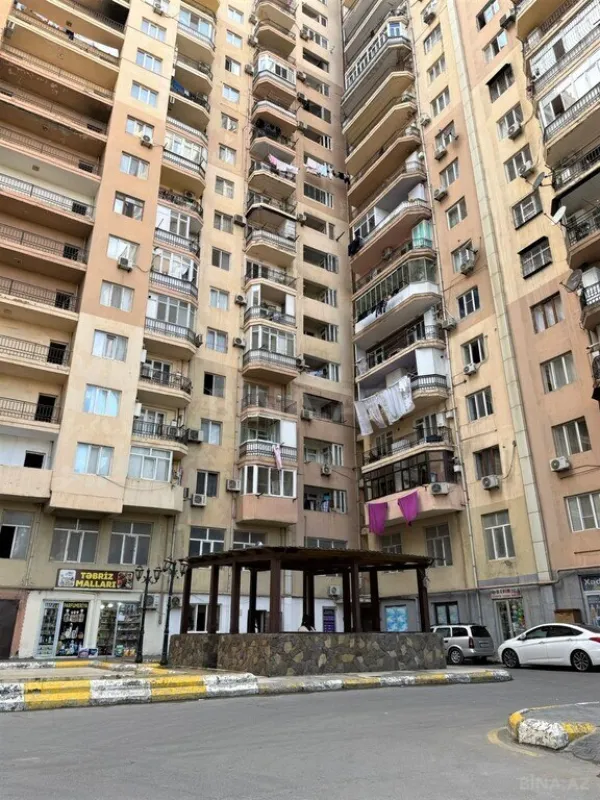 Satılır 2 otaqlı mənzil 65 m²