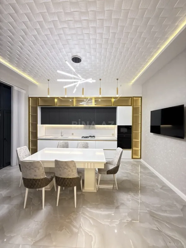 Satılır 6 otaqlı həyət evi 325 m²