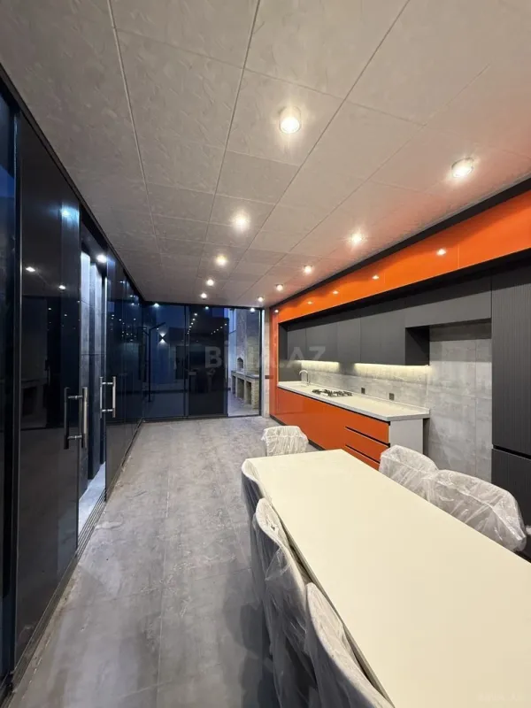 Satılır 6 otaqlı həyət evi 325 m²