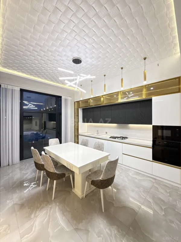 Satılır 6 otaqlı həyət evi 325 m²