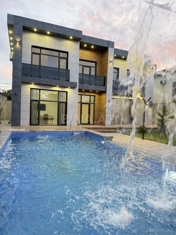 Satılır 6 otaqlı həyət evi 325 m²
