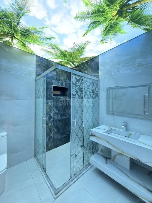 Satılır 6 otaqlı həyət evi 325 m²