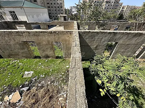 Satılır obyekt 752 m²