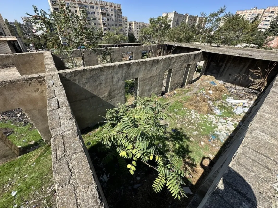 Satılır obyekt 752 m²