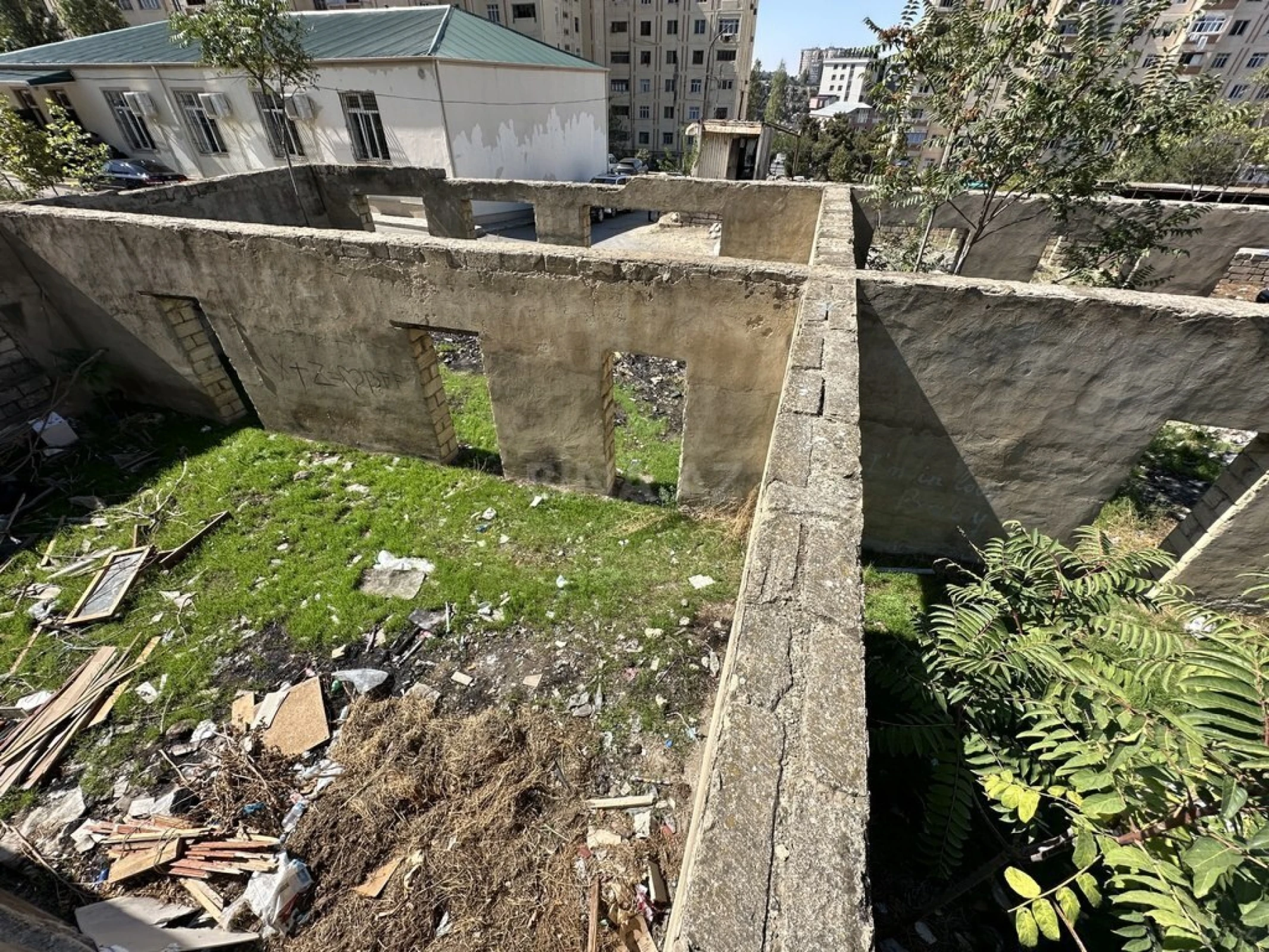 Satılır obyekt 752 m²