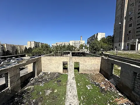 Satılır obyekt 752 m²