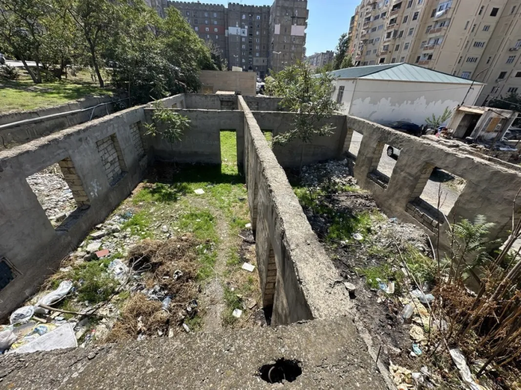 Satılır obyekt 752 m²