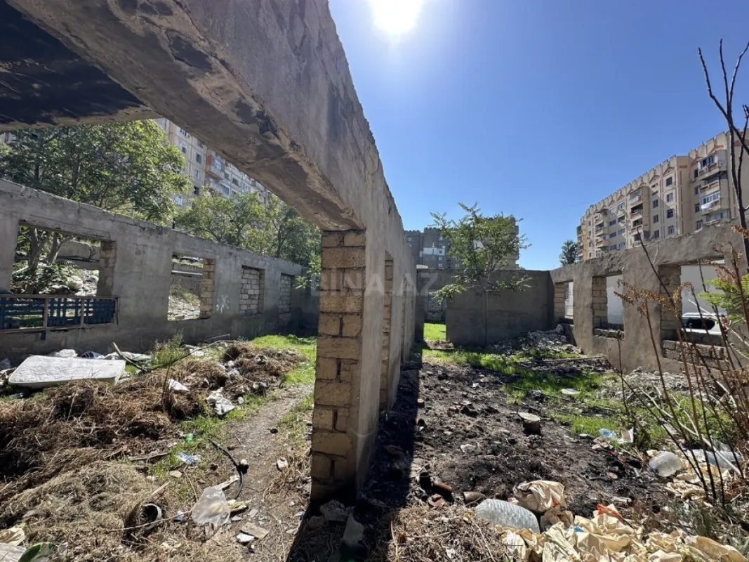 Satılır obyekt 752 m²