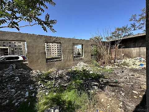 Satılır obyekt 752 m²