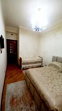 Satılır 2 otaqlı mənzil 70 m²